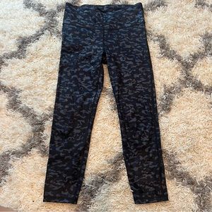 Gap camo leggings